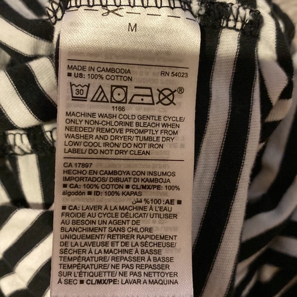 Old Navy Tank M - Picture 3 of 3